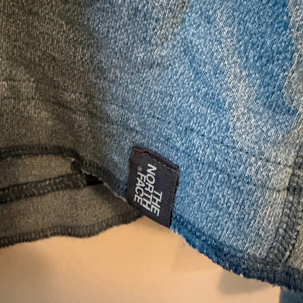 The North Face Mens Henley Shirt Long Sleeve Heather Blue Chest Pocket Large